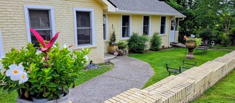 Walk to Downtown from Family Friendly Charming Home
