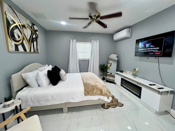 1 bedroom, iron/ironing board, internet, bed sheets