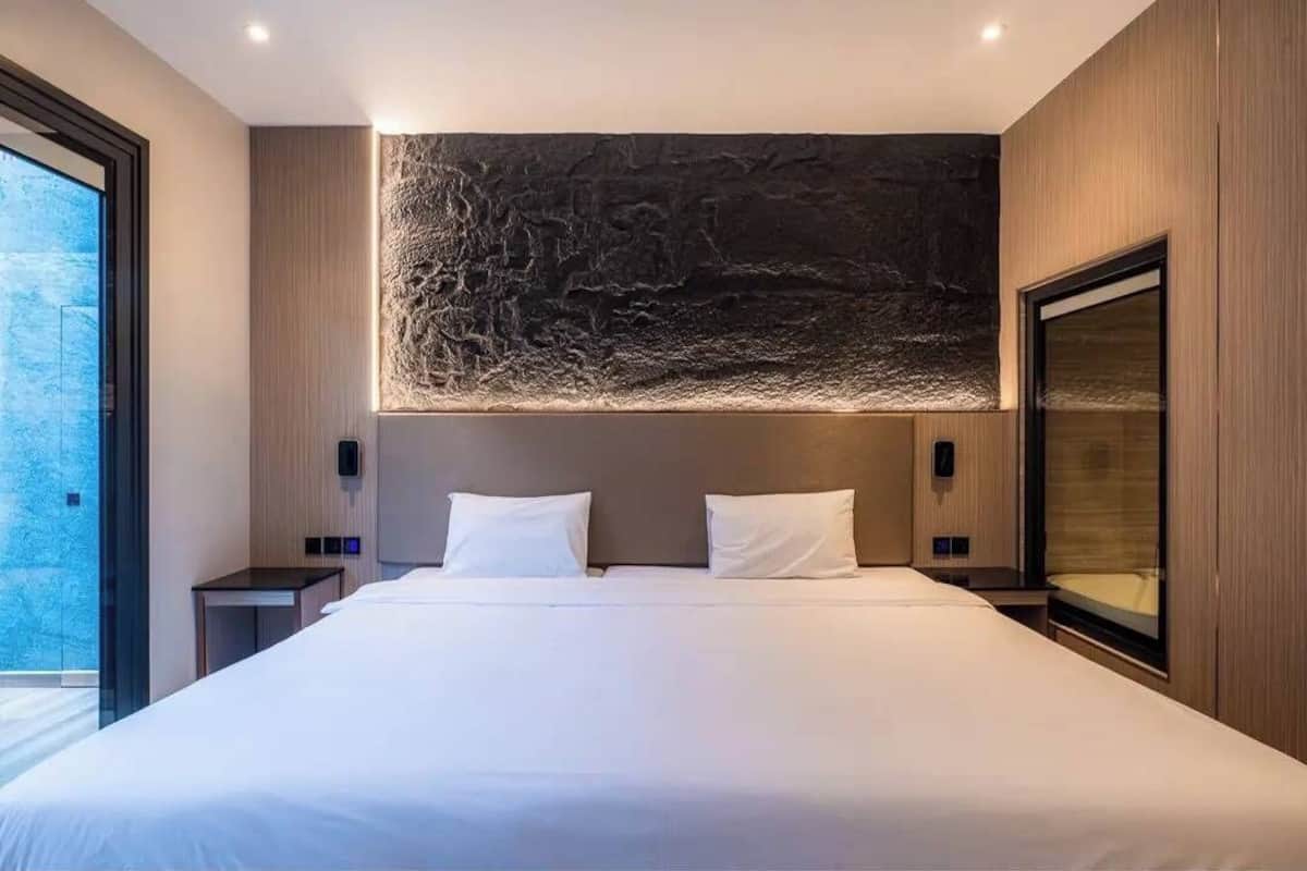 Deluxe-Zimmer, Balkon, Poolblick