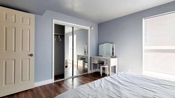 2 bedrooms, WiFi, bed sheets