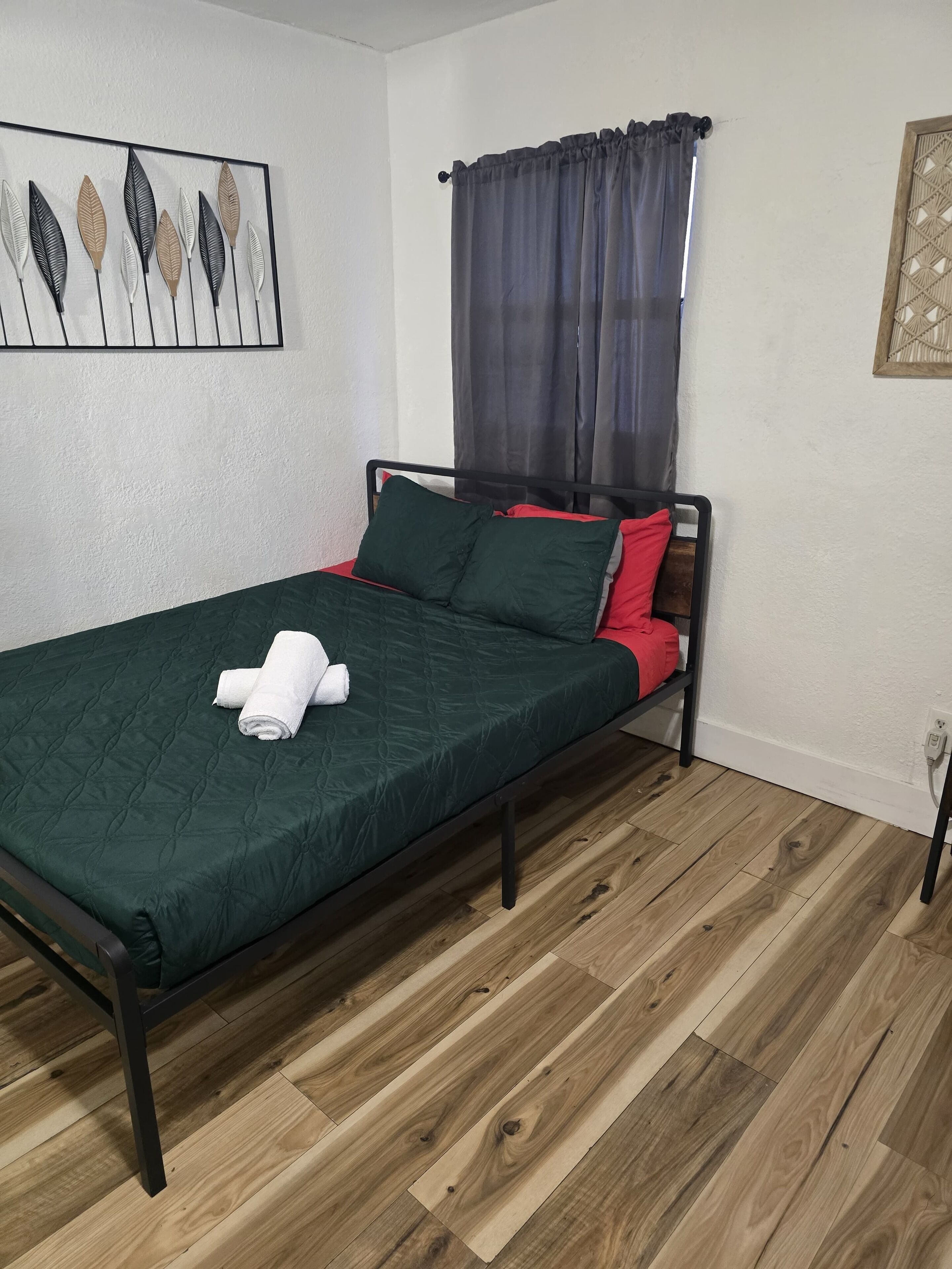 1 bedroom, WiFi, bed sheets