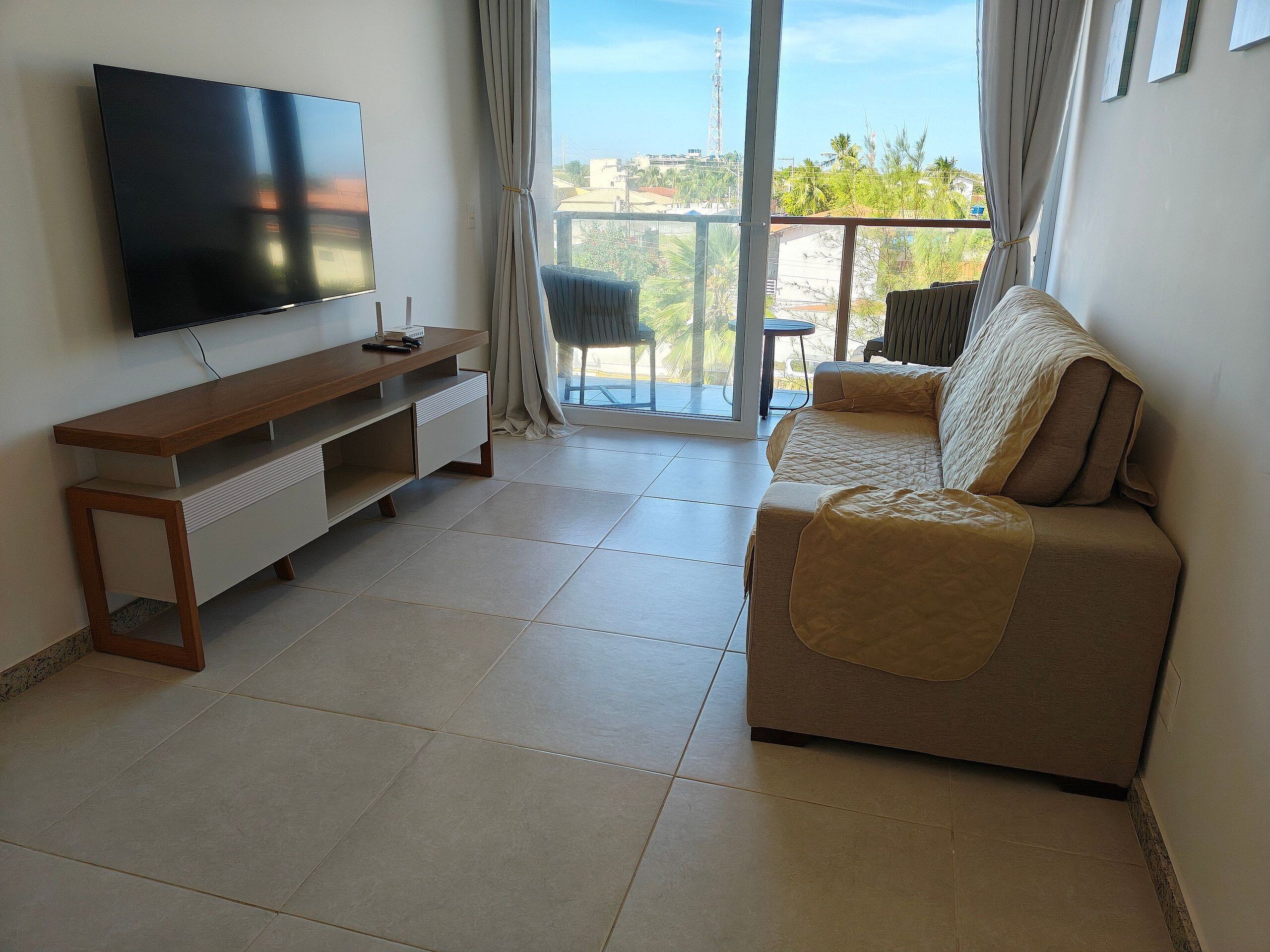 Smart TV 32 cm con canales de televisión digitales