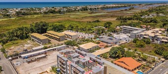 Apartments in a Condo With a Pool and Gym - AGA