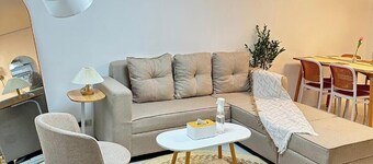 2BR Entire House Stay w/ FAST Wi-Fi in Angeles City Clark