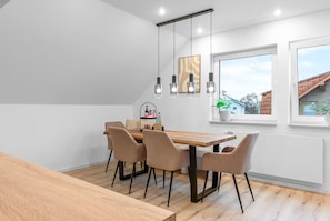 Dining - Vacation apartment | up to 5 pers. | near Cologne Therme & Phantasialand family-friendly (Swisttal)