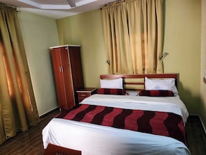 In-room safe, desk, laptop workspace, blackout drapes