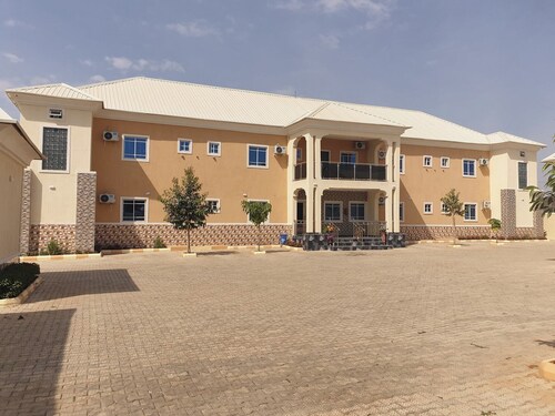 Laylah Suites and Apartment