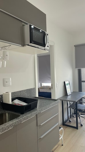 Mikrobølgeovn og kokeplater