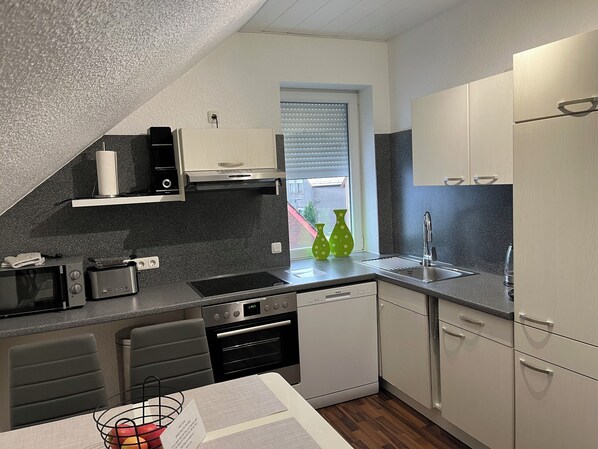 Microwave, oven, stovetop, dishwasher