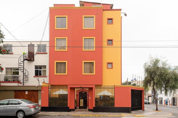 Kontiki Miraflores - Lima