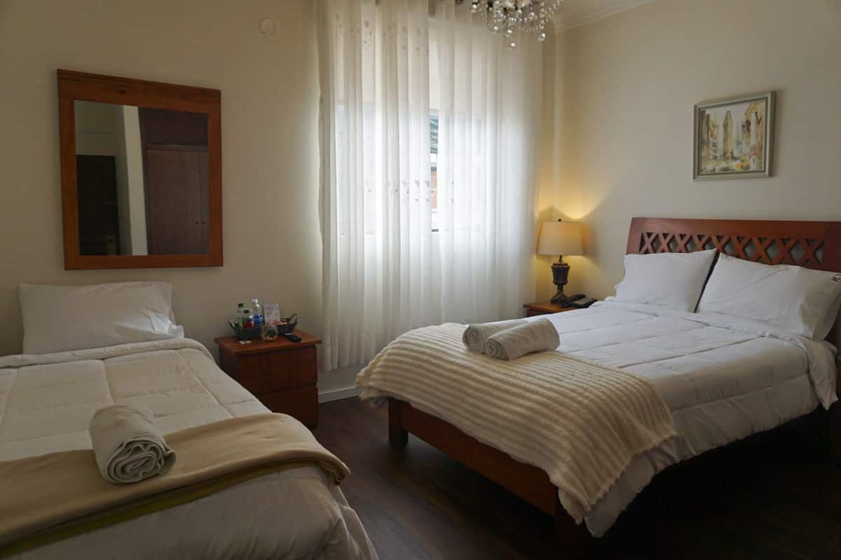 Classic-Dreibettzimmer, Stadtblick