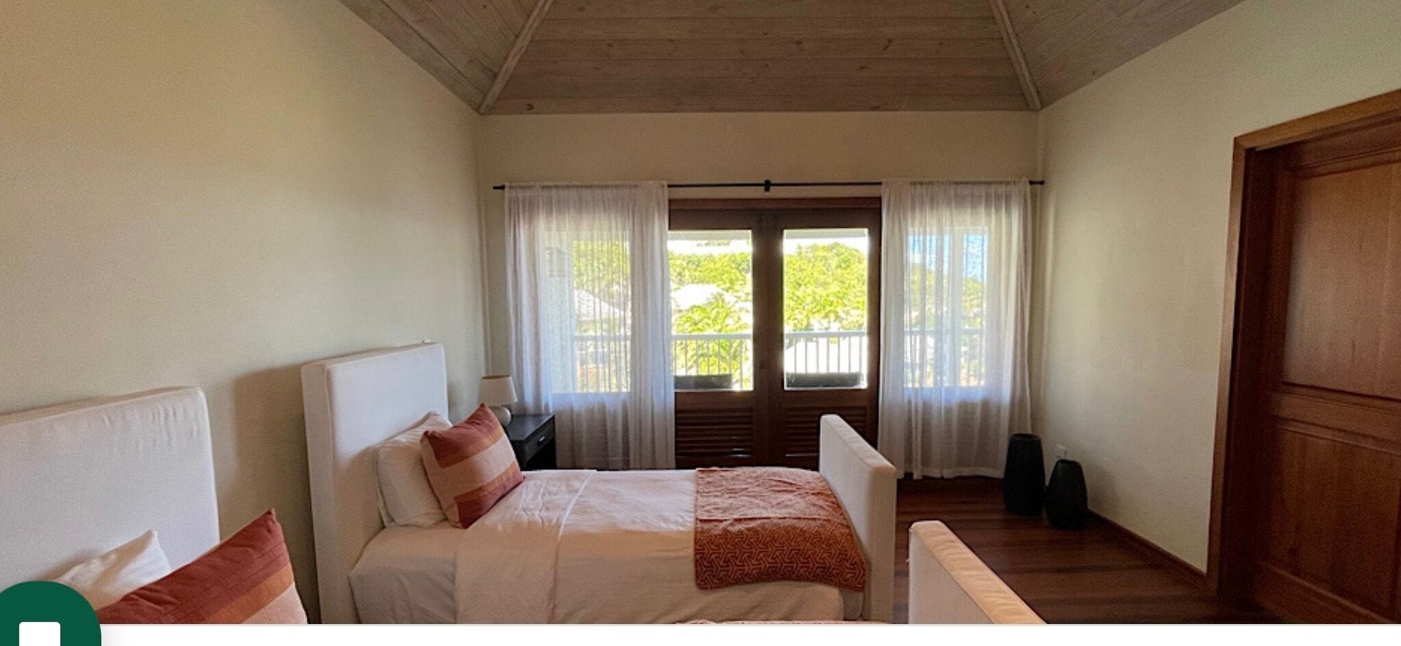 Suite, vista a la bahía | Wifi gratis y ropa de cama 