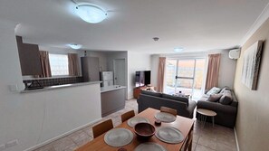 Living area - Cape View TwentyTwo – a modern 2-bedroom, 2-bathroom villa (Broadwater)