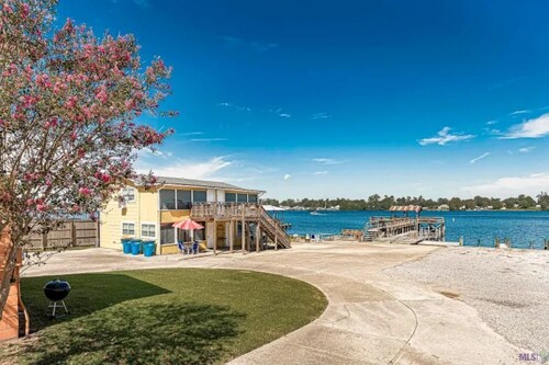 EAGLES NEST #1 AT SUN PERCH VILLAS. BEAUTIFUL VIEWS OF FALSE RIVER!