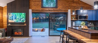 Aura Retreat - Where Design, Nature and Privacy Meet