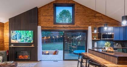 Aura Retreat - Where Design, Nature and Privacy Meet