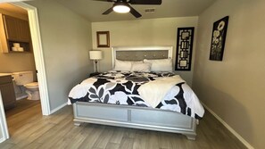 3 chambres, fer et planche Ă repasser, accĂšs Ă Internet, literie fournie