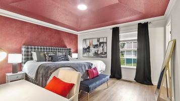 4 quartos, ferros/tábuas de passar roupa, Wi-Fi, roupa de cama