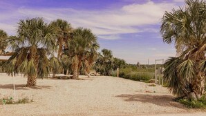 Unclassified image, 3 of 8, button - Reel Paradise - RV Site on the canal (Taylor County)
