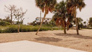 Unclassified image, 4 of 8, button - Reel Paradise - RV Site on the canal (Taylor County)