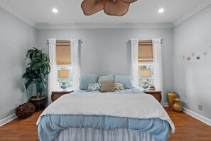 4 bedrooms, WiFi, bed sheets