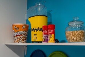 Food and drink - 80s/90s Apartment w/ Mario Loft + Museum Discount (Hot Springs National Park)