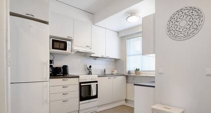 Northern Hideaway, Private Sauna, Parking & Wifi