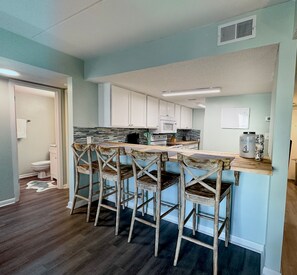 Fridge, microwave, oven, stovetop - Sugar Beach Serenity: Gulf Views, 4 Pools & Breezy (Orange Beach)