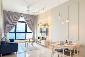 Cots/infant beds - Skudai Paradigm Mall by RR JBcity (Tebrau)