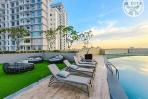 Terrace/patio - Skudai Paradigm Mall by RR JBcity (Tebrau)