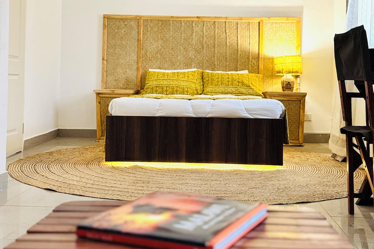 Luxury Double Room, City View | Desk, laptop workspace, free WiFi