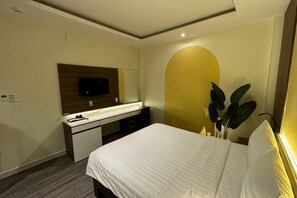 Unclassified image, 4 of 9, button - La Phan Huy Ich Hotel (Ho Chi Minh City)
