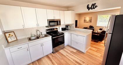 Tranquil 3-bedroom cottage with AC in Bremerton