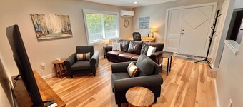 Tranquil 3-bedroom cottage with AC in Bremerton