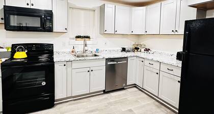 Charming 2-bedroom apartment in downtown Vancouver