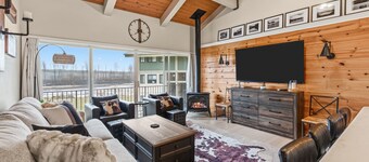 Lakefront Condo del Sol with Boat Slip & Pool