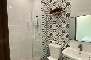 Room - Kaia Suite Hotel (Semporna)
