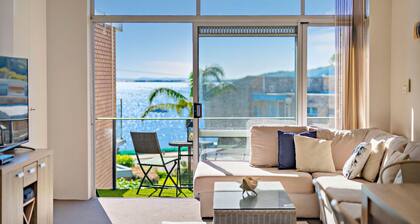 Bella Vista 19 Waterfront views