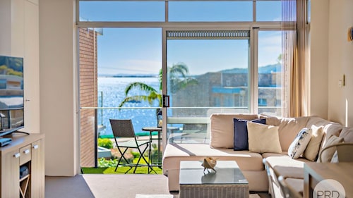 Bella Vista Unit 19, 19-21 Shoal Bay Road, Shoal B