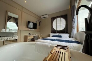 Soundproofing, iron/ironing board - Muzi Boutique Hotel (Tambun)