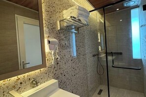 Chambres insonorisées, fer et planche à repasser