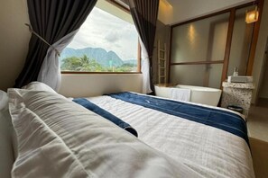 Soundproofing, iron/ironing board - Muzi Boutique Hotel (Tambun)