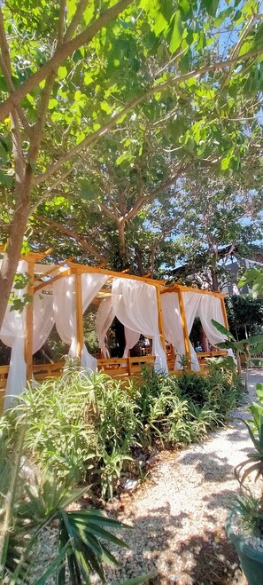 Mặt tiền nơi lưu trú