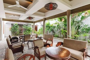 Interior - Tan's Astana Villa's by The Lavana (Bali)