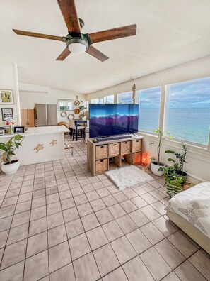 1 habitación, wifi y ropa de cama