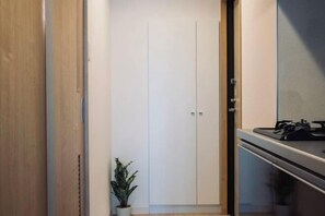 Interior - Tanimachi-kun Hoshi Hotel Kujo 27 (Osaka)