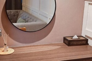 Unclassified image, 5 of 25, button - The Palm Suite at Lava Mansion (George Town)