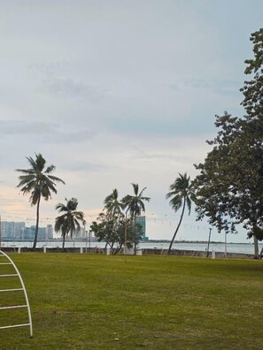 Room - The Palm Suite at Lava Mansion (George Town)