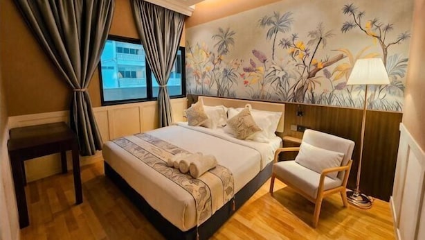 Iron/ironing board - The Palm Suite at Lava Mansion (George Town)