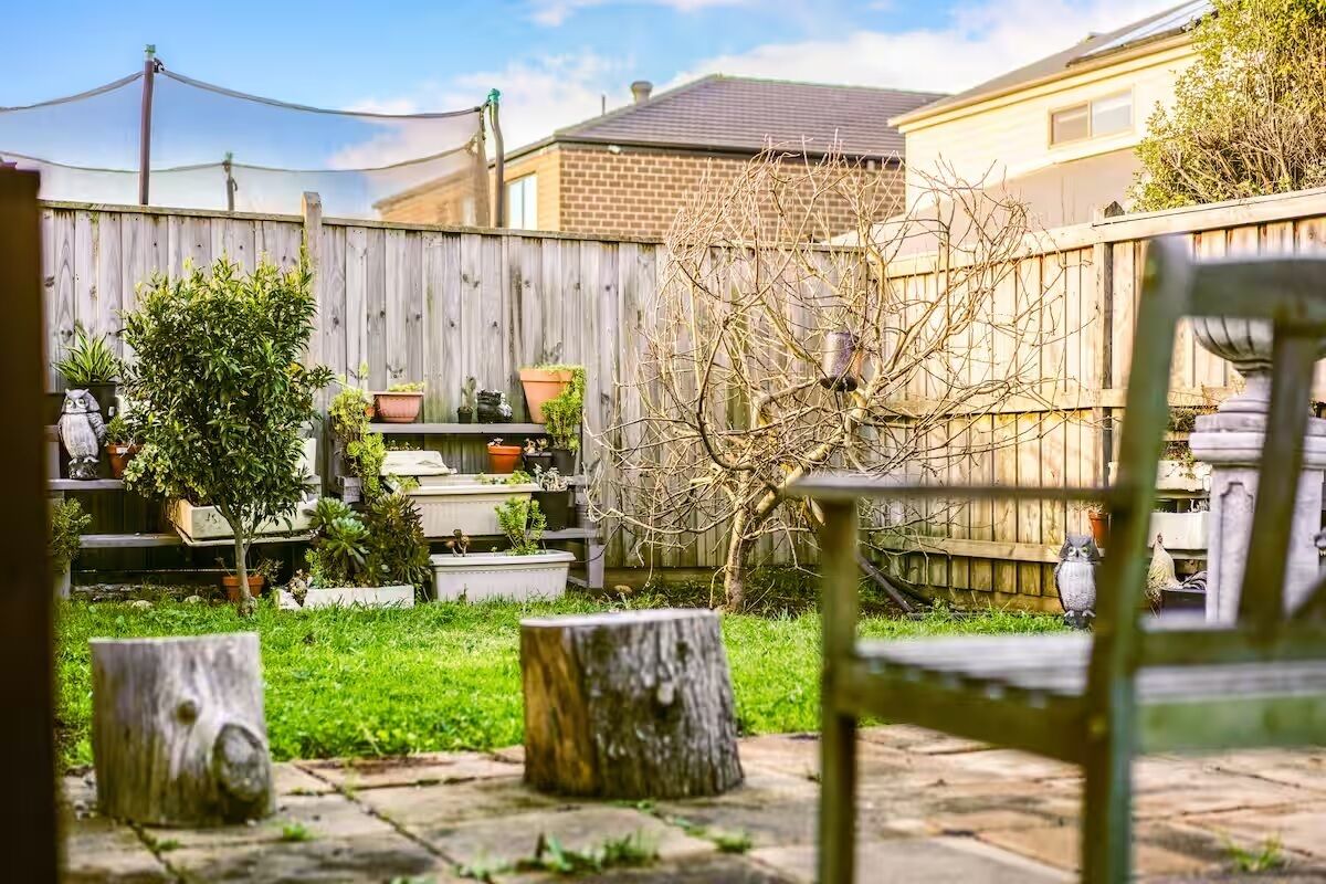 المنطقة المحيطة بالمنشأة